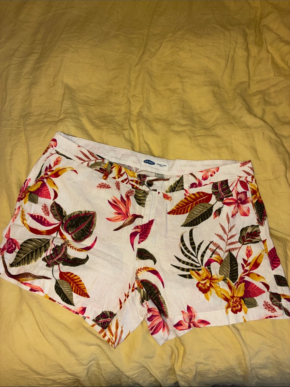 White Floral Linen-Blend Shorts